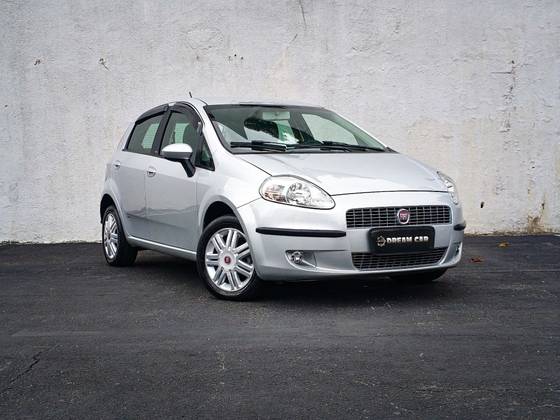FIAT PUNTO 1.6 ESSENCE 16V FLEX 4P MANUAL FIAT PUNTO 1.6 ESSENCE 16V FLEX 4P MANUAL